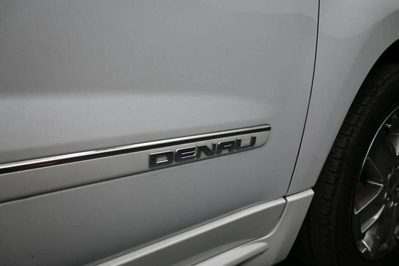 2016 GMC Acadia Denali
