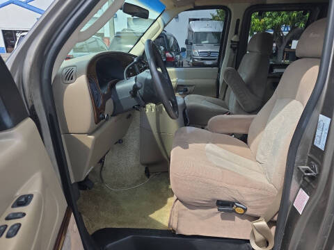 2003 Ford E-Series E-250 SD