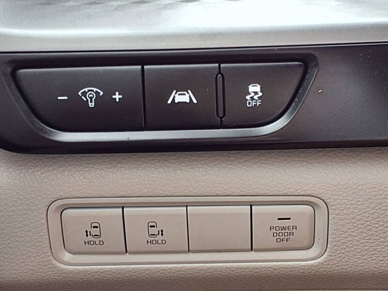 2023 Kia Carnival