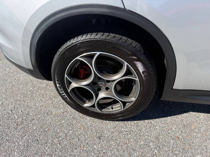 2018 Alfa Romeo Stelvio Sport