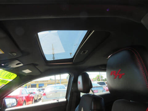 2012 Dodge Avenger R/T