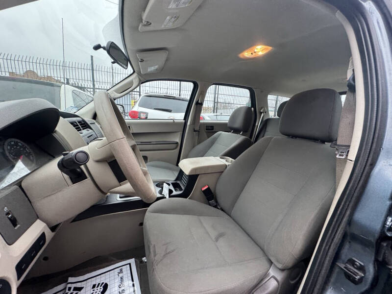 2011 Ford Escape XLS