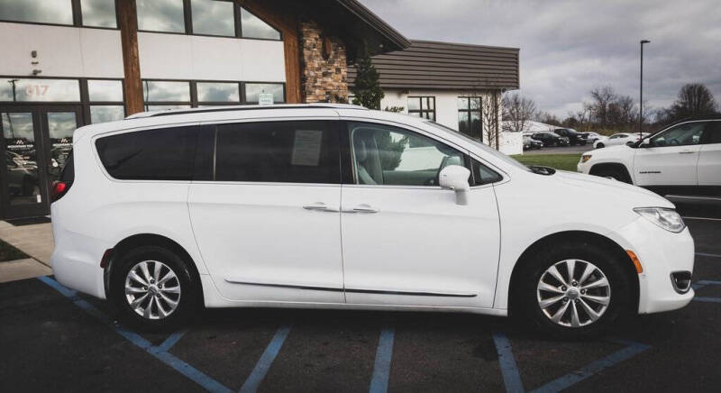2019 Chrysler Pacifica Touring L