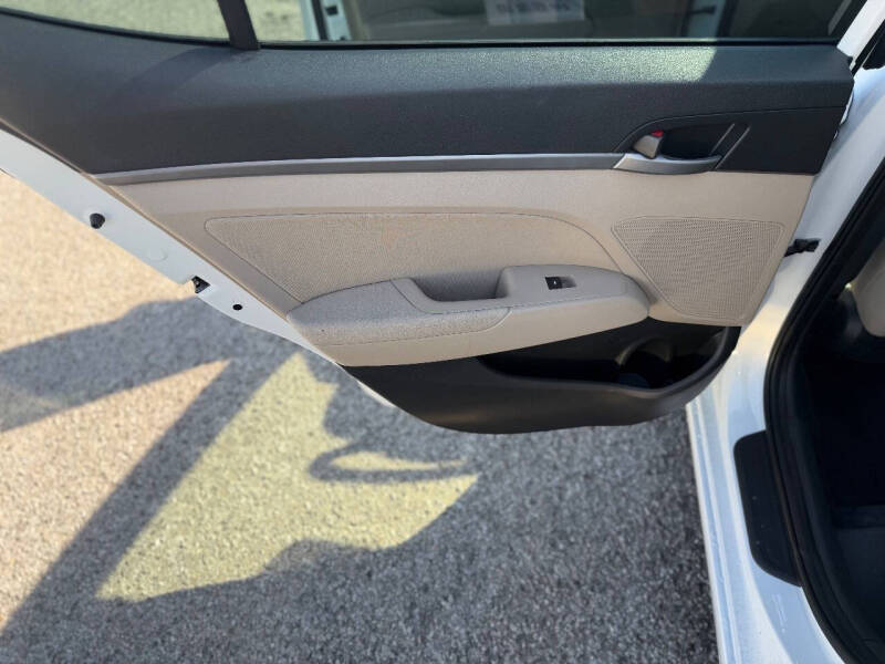 2018 Hyundai Elantra SEL