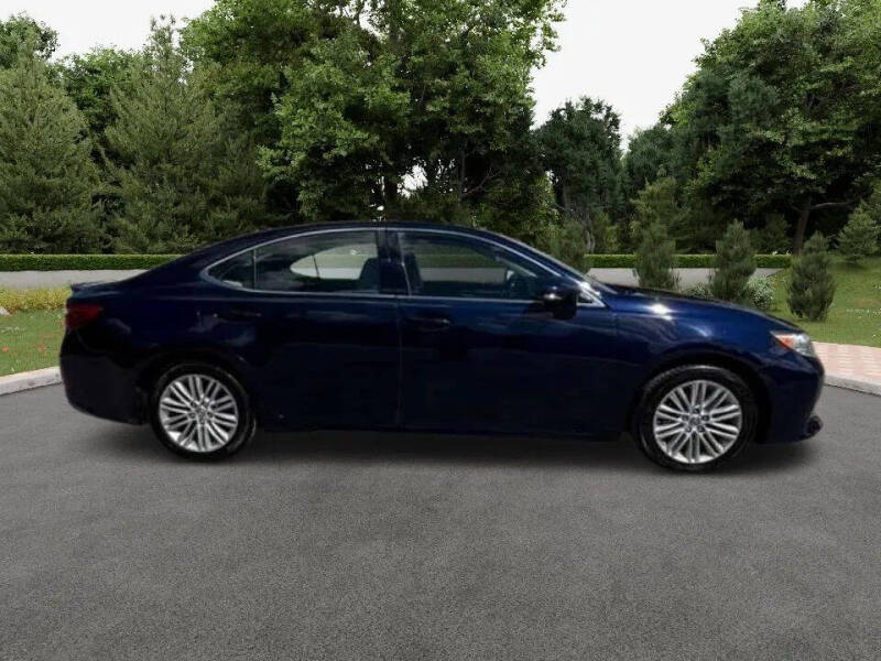 2015 Lexus ES 350 Crafted Line