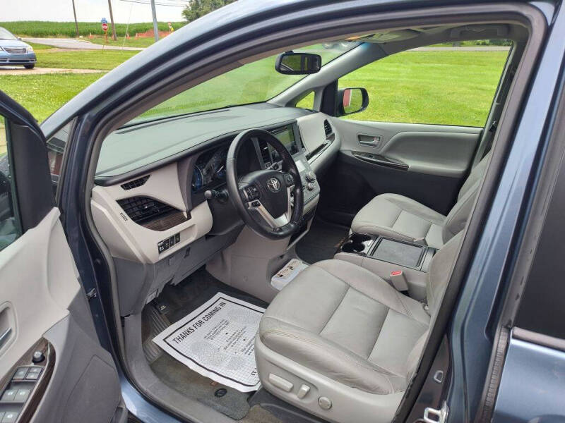 2015 Toyota Sienna