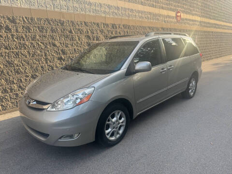 2006 Toyota Sienna for sale at Kars Today in Addison IL