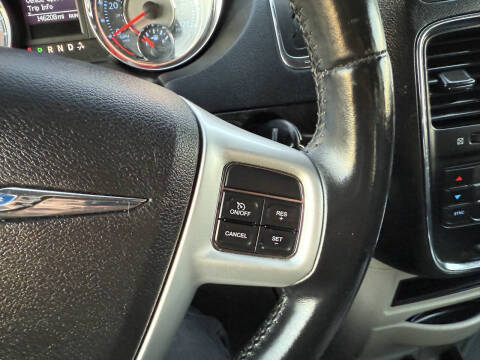 2014 Chrysler Town and Country Touring