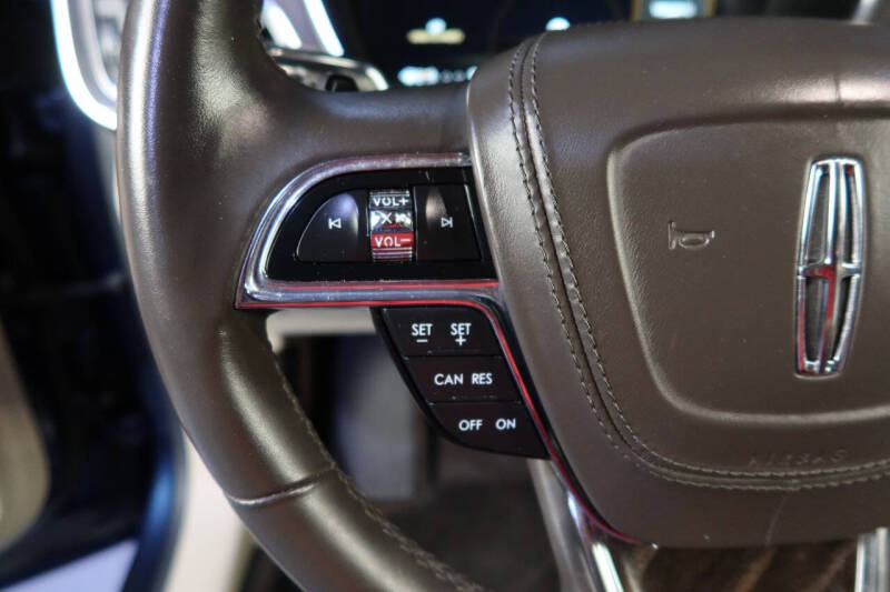 2017 Lincoln Continental Select