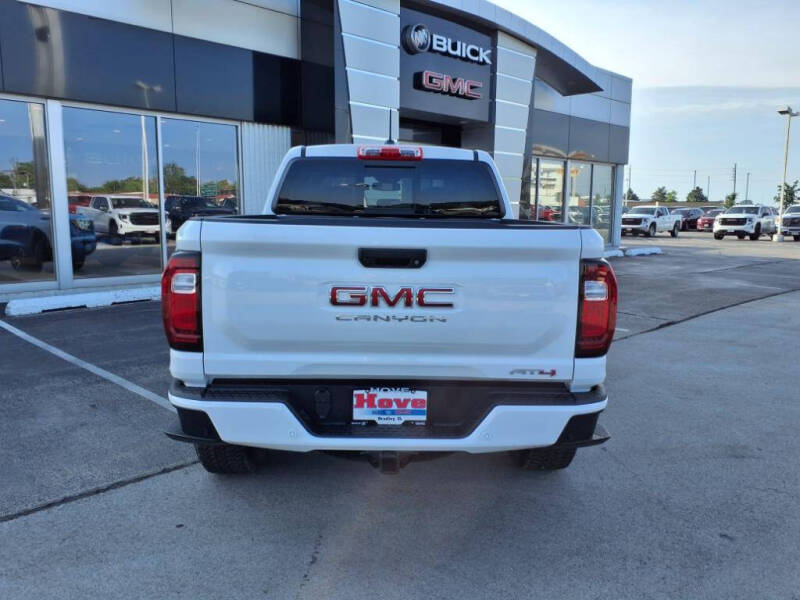 2025 GMC Canyon AT4
