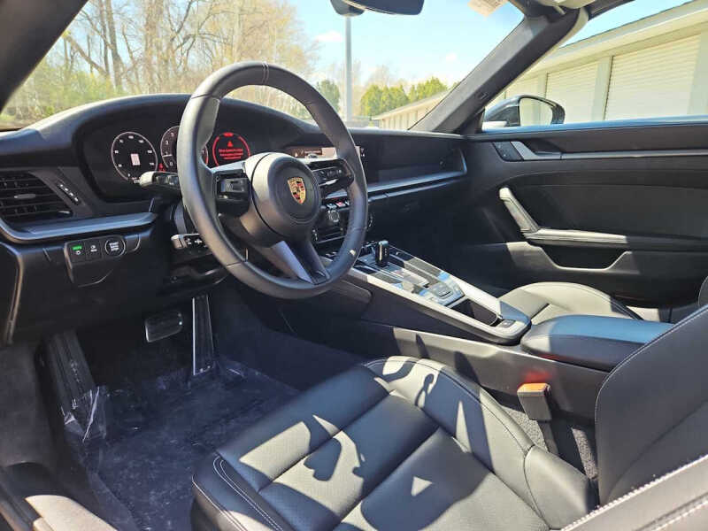 2025 Porsche 911 Carrera