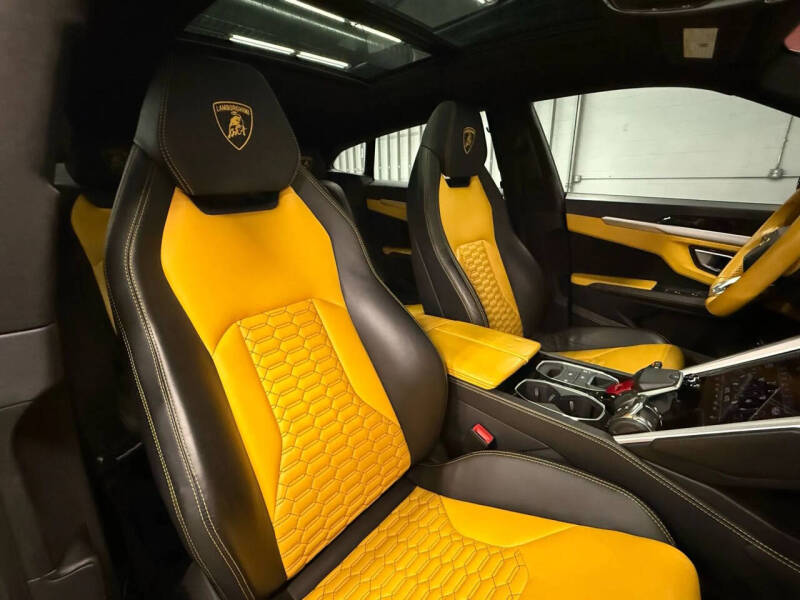 2019 Lamborghini Urus