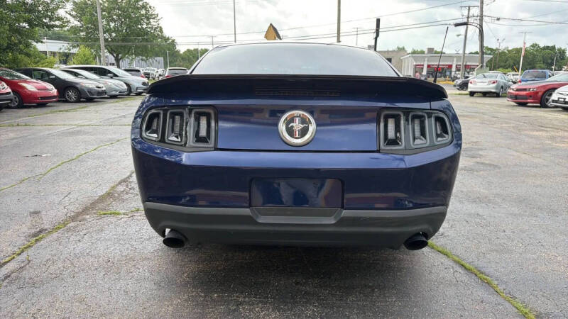 2012 Ford Mustang V6 Premium