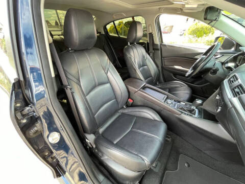 2017 Mazda MAZDA3