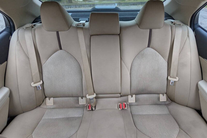 2019 Toyota Camry LE