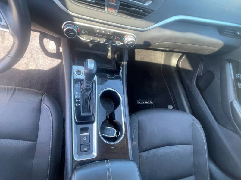 2020 Nissan Altima 2.5 SV