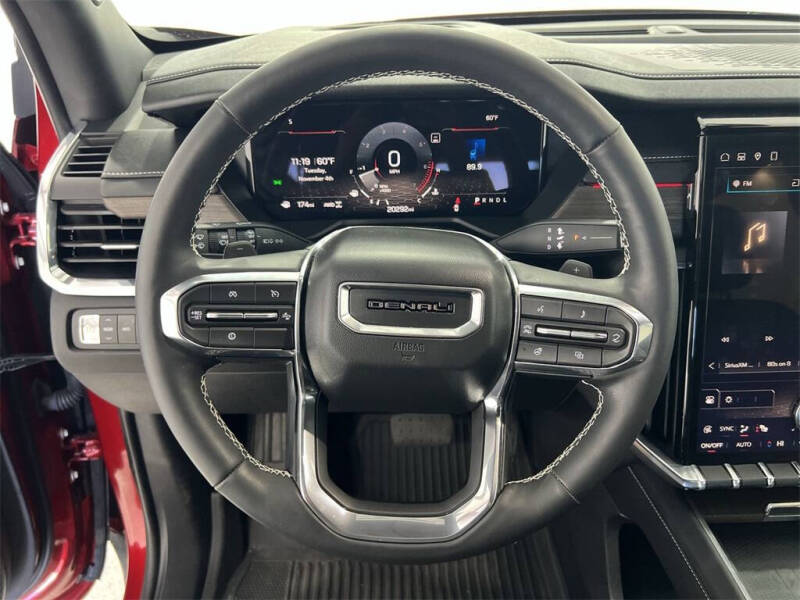 2024 GMC Acadia Denali