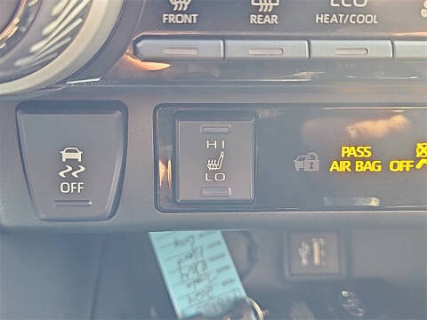 2024 Toyota RAV4 Hybrid SE