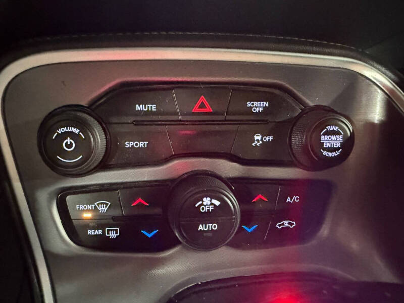 2020 Dodge Challenger SXT