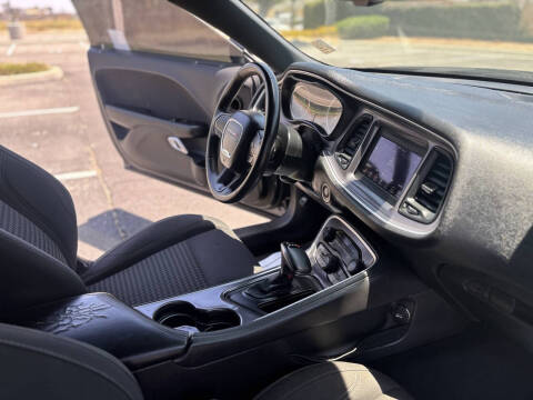 2019 Dodge Challenger SXT