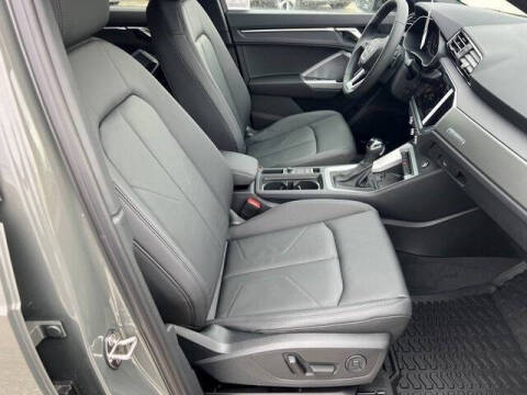 2025 Audi Q3 quattro S line Premium 45 TFSI