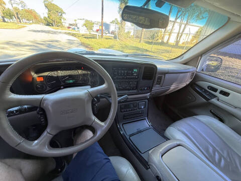 2001 GMC Yukon XL Denali