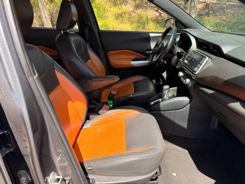 2019 Nissan Kicks SV