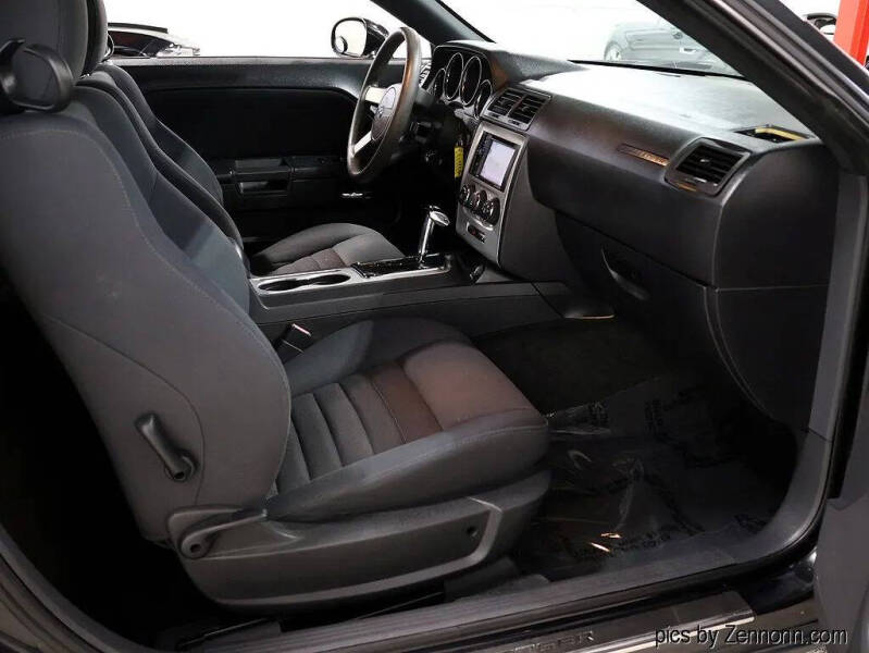2010 Dodge Challenger SE