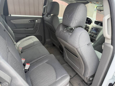 2016 Chevrolet Traverse LS