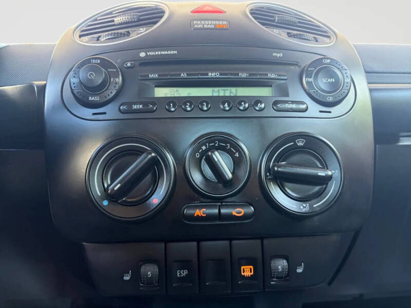 2009 Volkswagen New Beetle