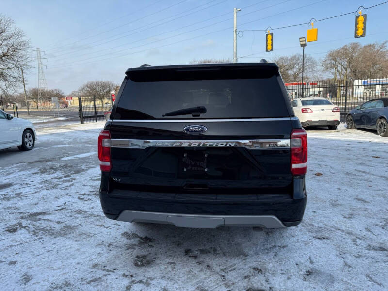 2019 Ford Expedition XLT photo 5