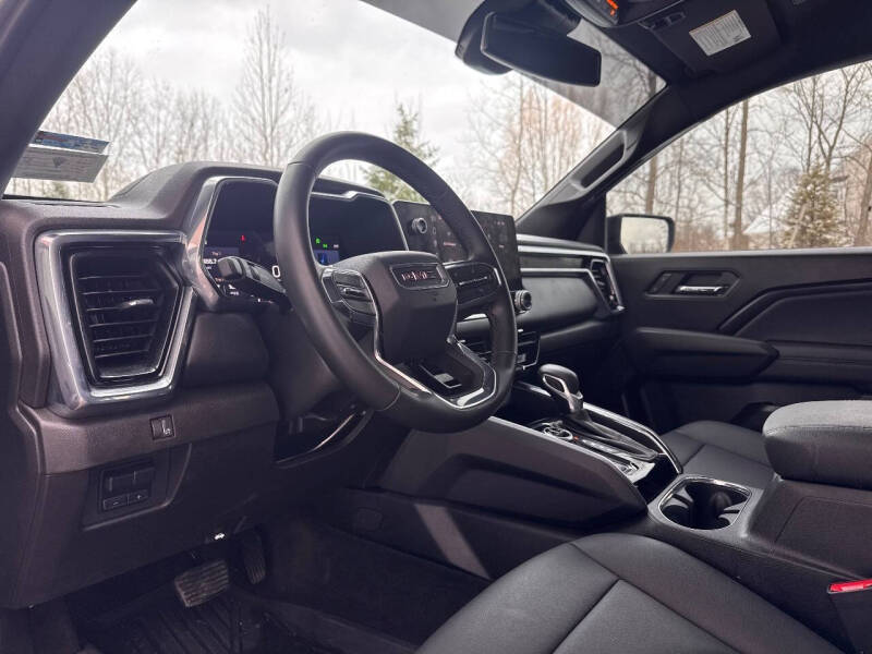 2024 GMC Canyon Elevation