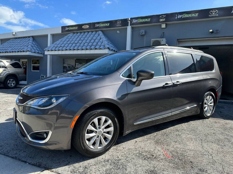 2017 Chrysler Pacifica for sale at Top Trucks Motors in Pompano Beach FL