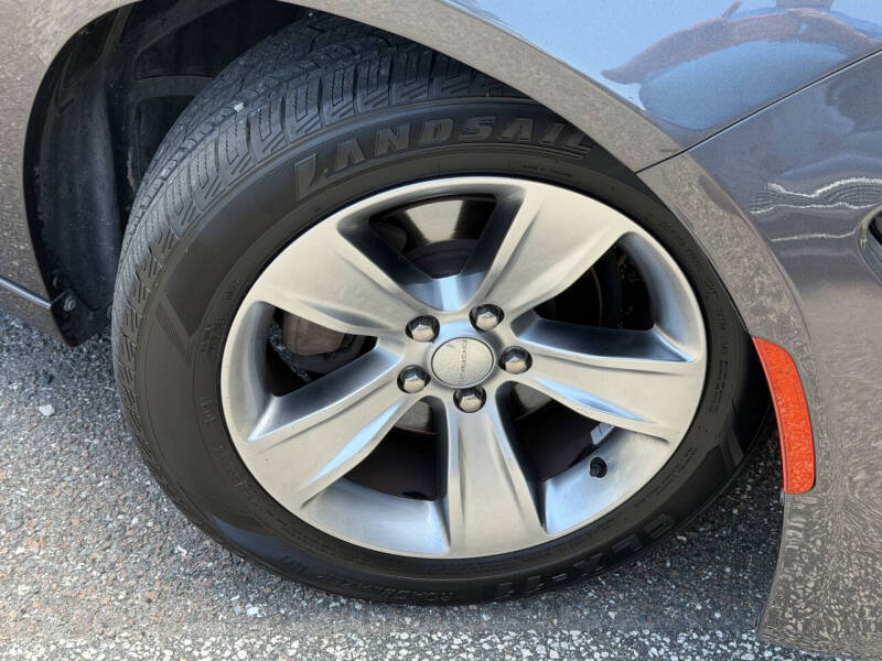 2016 Dodge Charger SXT