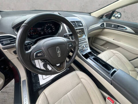 2017 Lincoln MKZ Reserve