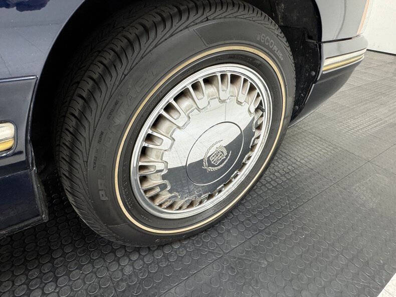 1997 Cadillac DeVille D'elegance