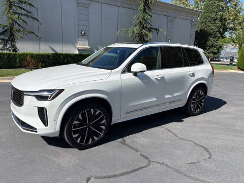 2025 Volvo XC90 B6 Plus Bright Theme 7P