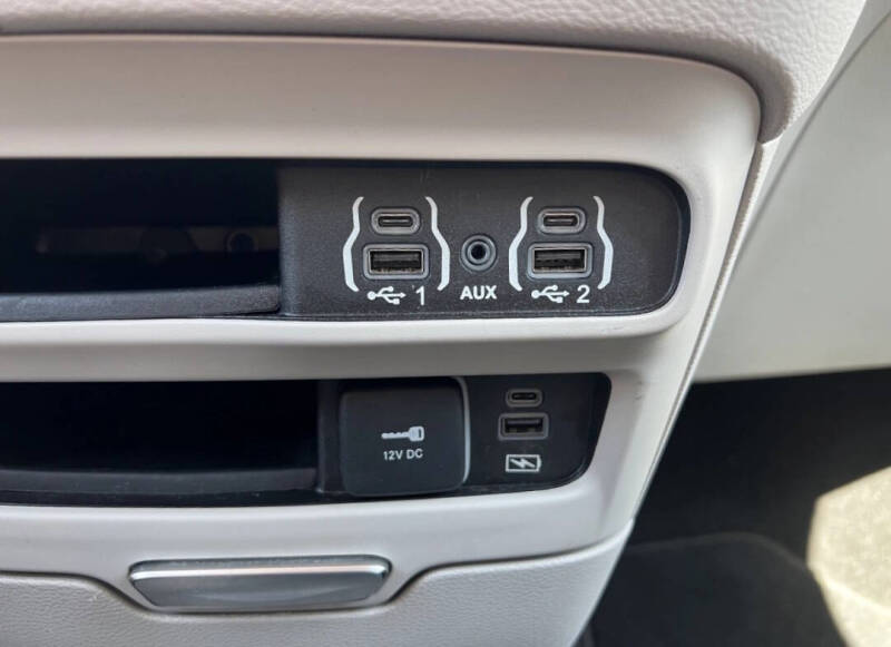 2022 Chrysler Pacifica Touring L