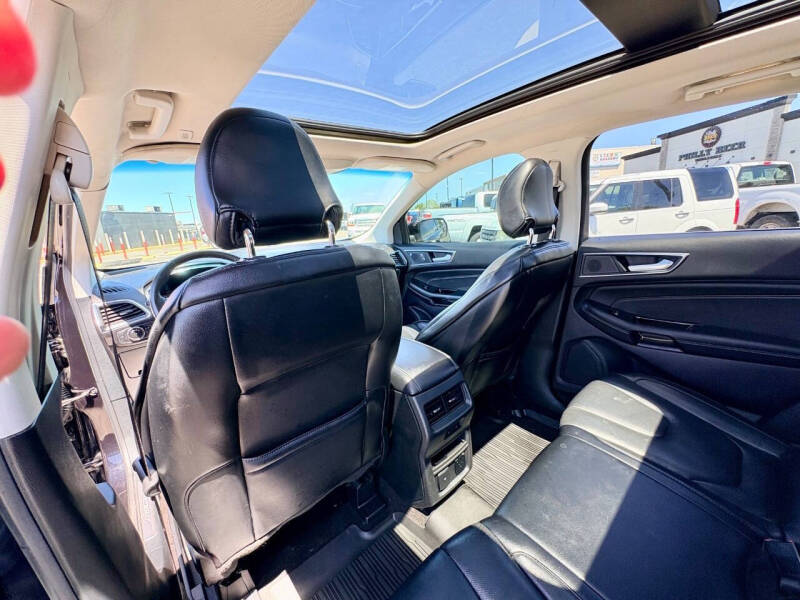 2019 Ford Edge Titanium