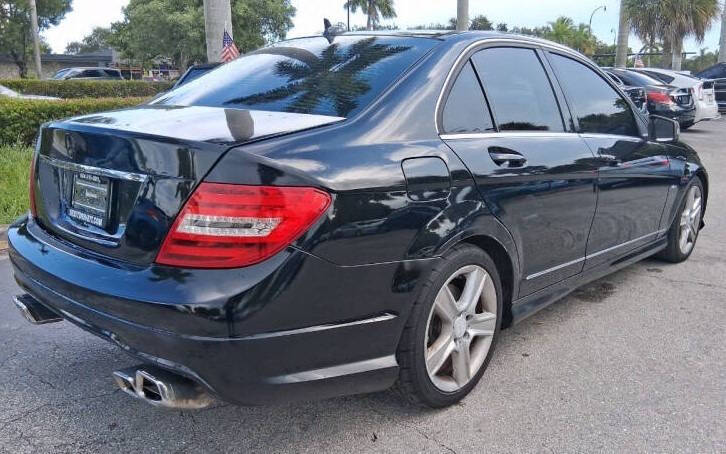 2011 Mercedes-Benz C-Class C 300 Sport 4MATIC