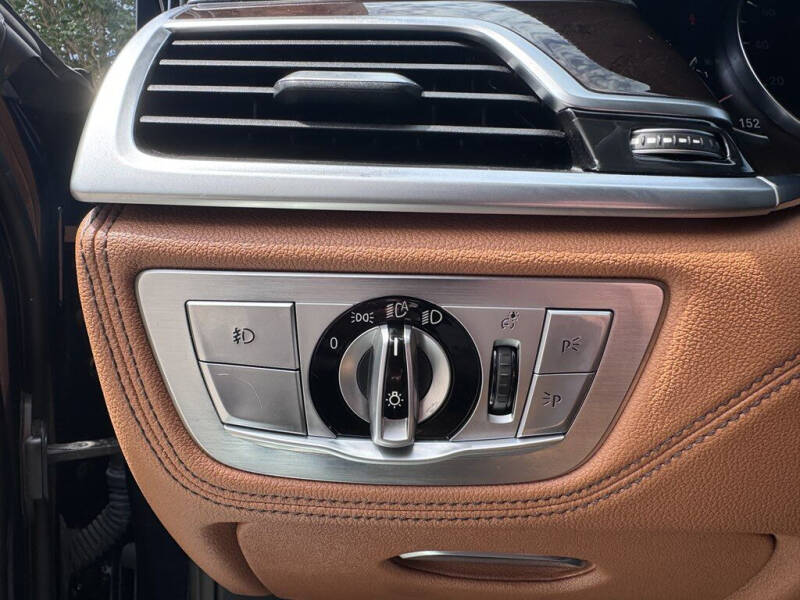 2016 BMW 7 Series 740i