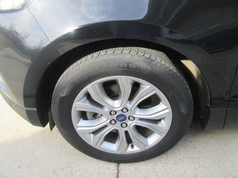 2019 Ford Edge Titanium