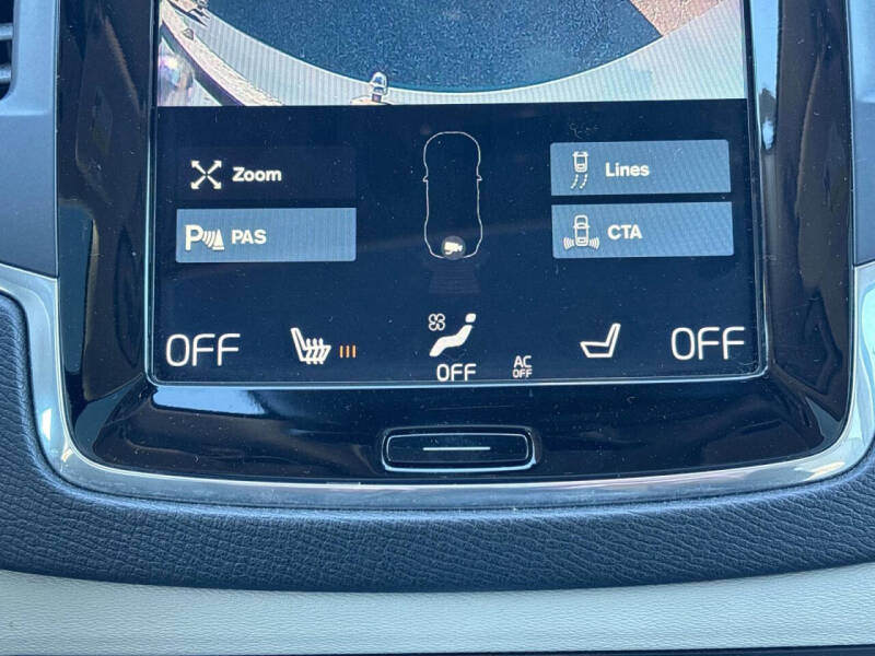 2020 Volvo XC90 T5 Momentum