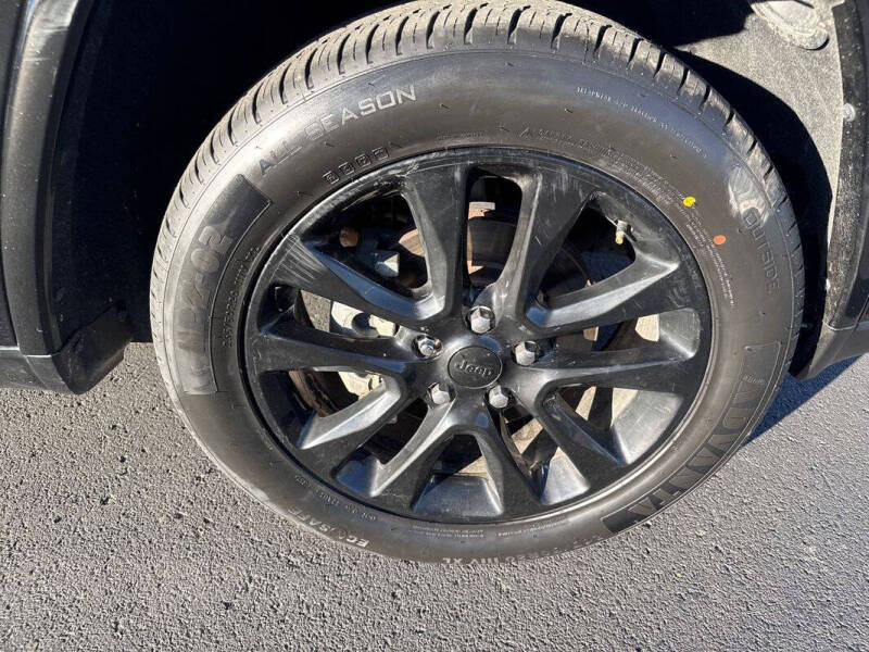 2019 Jeep Grand Cherokee Altitude