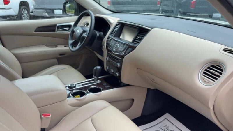 2016 Nissan Pathfinder