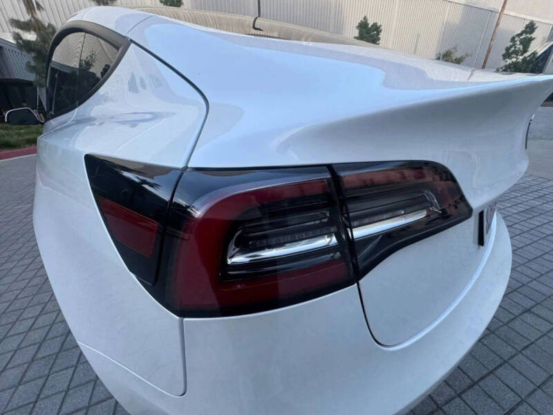 2020 Tesla Model 3 Long Range