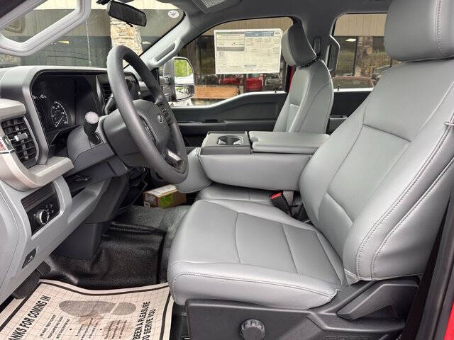 2025 Ford F-350 Super Duty XL