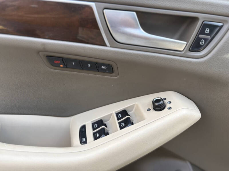 2012 Audi Q5 2.0T quattro Premium