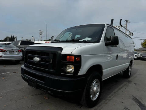 2014 Ford E-Series E-150