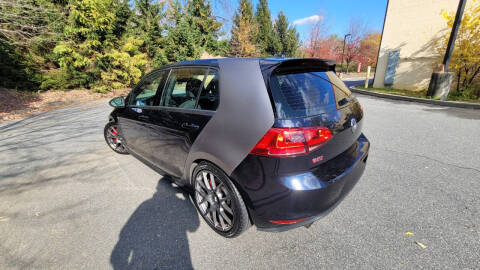 2017 Volkswagen Golf GTI Sport